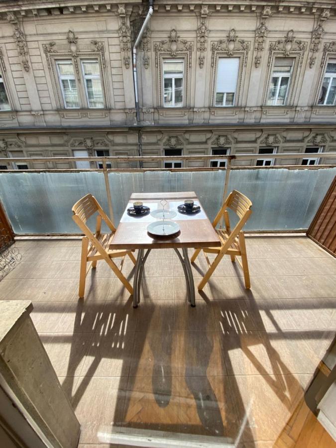 Parisi Flat Lejlighed Budapest Eksteriør billede