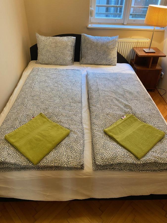 Parisi Flat Lejlighed Budapest Eksteriør billede