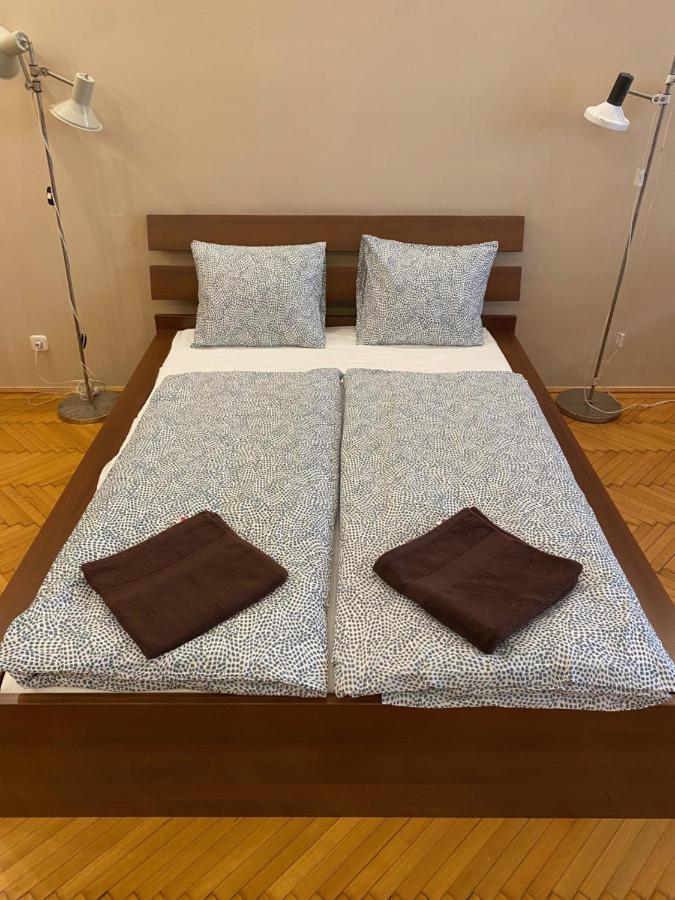 Parisi Flat Lejlighed Budapest Eksteriør billede